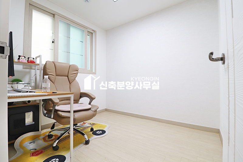 경기 김포시 사우동 더반지움 3차 [ 3룸 . 4룸 . 테라스 Type ] 분양 매물번호 11203 사진 13