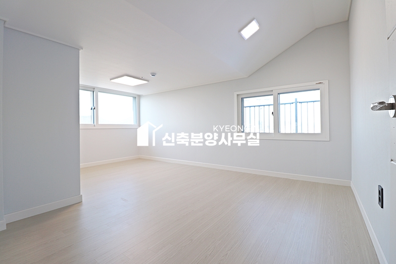 경기 시흥시 신천동 발해솔레스힐 [ 3룸 . 4룸 . 테라스 . 복층 Type ] 분양 매물번호 11263 사진 32