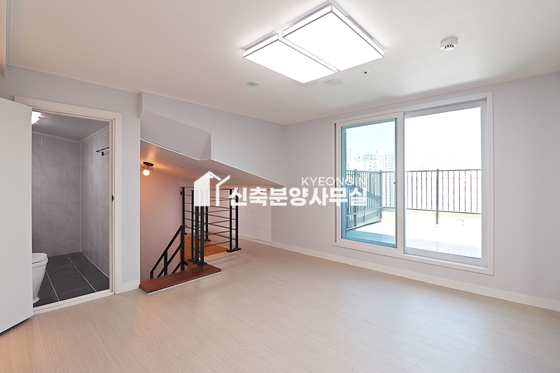 경기 안양만안구 안양동 청명 더 에이스타워 [ 3룸 . 테라스 . 복층 Type ] 분양 매물번호 11226 사진 53