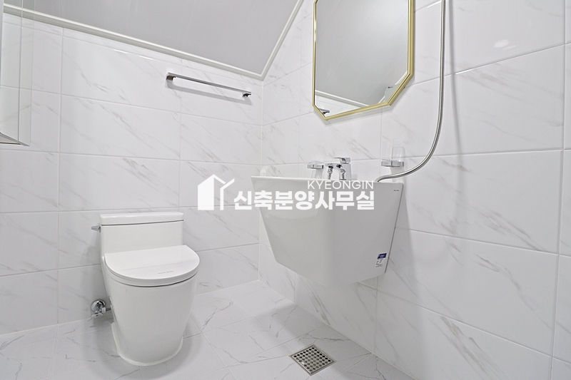 경기 과천시 중앙동 더반지움 [ 3룸 . 테라스 . 복층 Type ] 분양 매물번호 13033 사진 44
