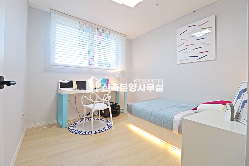 경기 안양만안구 안양동 기둥팰리스 [ 단독세대 . 3룸 . 테라스 . 복층 Type ] 분양 매물번호 12952 사진 13