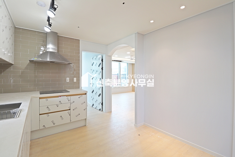 경기 안양만안구 안양동 기둥팰리스 [ 단독세대 . 3룸 . 테라스 . 복층 Type ] 분양 매물번호 12952 사진 26