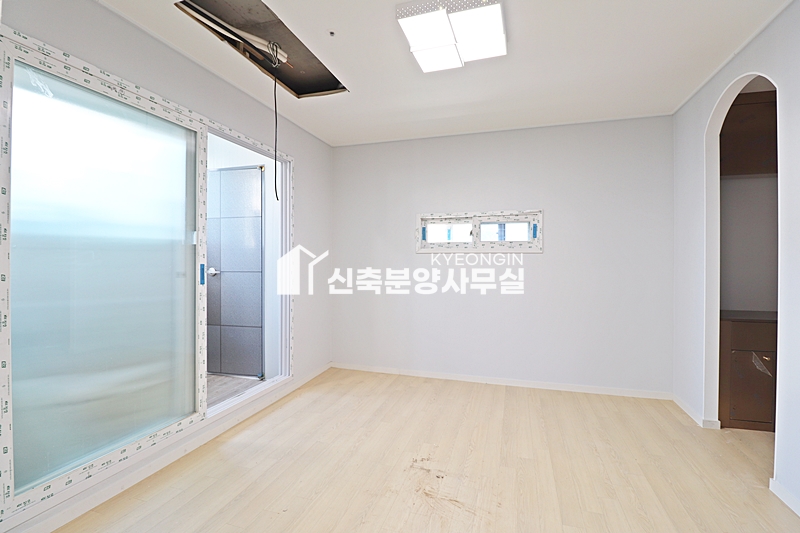 경기 안양만안구 안양동 기둥팰리스 [ 단독세대 . 3룸 . 테라스 . 복층 Type ] 분양 매물번호 12952 사진 27