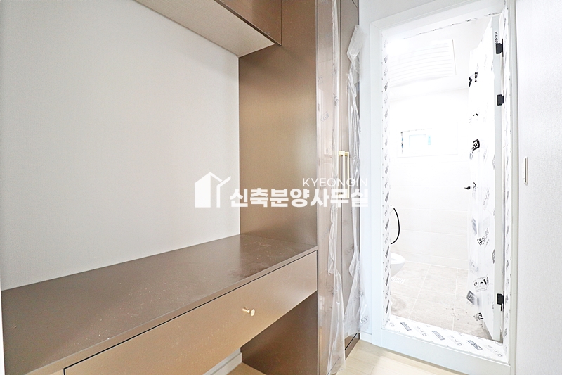경기 안양만안구 안양동 기둥팰리스 [ 단독세대 . 3룸 . 테라스 . 복층 Type ] 분양 매물번호 12952 사진 28