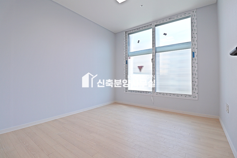 경기 안양만안구 안양동 기둥팰리스 [ 단독세대 . 3룸 . 테라스 . 복층 Type ] 분양 매물번호 12952 사진 31