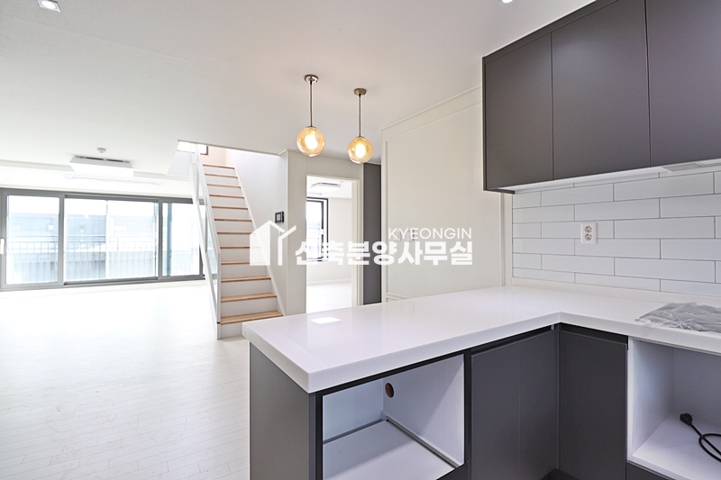 경기 파주시 파주읍 봉서리 더힐팰리스 2차 [ 3룸 . 테라스 . 복층 Type ] 분양 매물번호 10161 사진 20