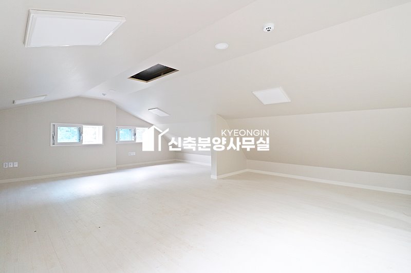 경기 의왕시 청계동 청계 더힐 [ 3룸 . 테라스 . 텃밭 . 복층 Type ] 분양 매물번호 14395 사진 73