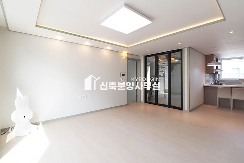 경기 부천소사구 범박동 범박 퍼스트뷰 [ 3룸 . 복층 Type ] 분양 매물번호 14080 사진 22