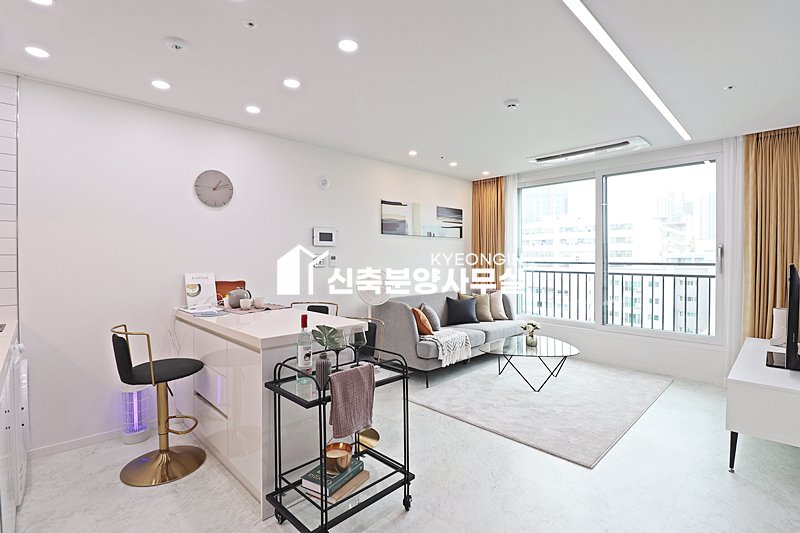 경기 안양만안구 안양동 명학 아크로팰리스 [ 1.5룸 . 2룸 . 테라스 Type ] 분양 매물번호 13310 사진 1