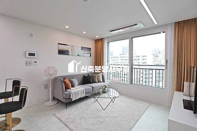 경기 안양만안구 안양동 명학 아크로팰리스 [ 1.5룸 . 2룸 . 테라스 Type ] 분양 매물번호 13310 사진 2