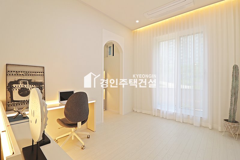경기 화성만세구 남양읍 남양리 골든캐슬 [ 3룸 . 테라스 . 복층 Type ] 분양 매물번호 16025 사진 23