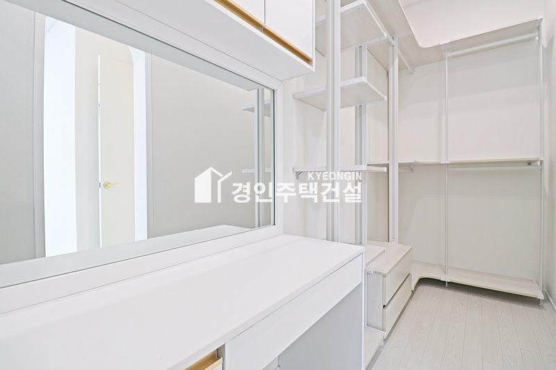 경기 화성만세구 남양읍 남양리 골든캐슬 [ 3룸 . 테라스 . 복층 Type ] 분양 매물번호 16025 사진 44