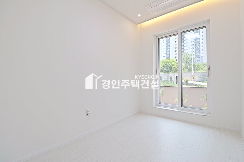 경기 화성만세구 남양읍 남양리 골든캐슬 [ 3룸 . 테라스 . 복층 Type ] 분양 매물번호 16025 사진 46