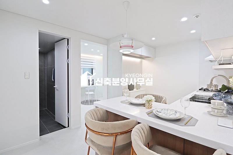 경기 안산상록구 부곡동 성현리첼 2차 [ 3룸 . 4룸 . 단독세대 Type ] 분양 매물번호 15900 사진 10