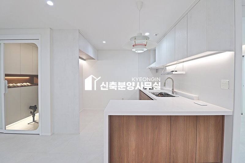 경기 안산상록구 부곡동 성현리첼 2차 [ 3룸 . 4룸 . 단독세대 Type ] 분양 매물번호 15900 사진 30