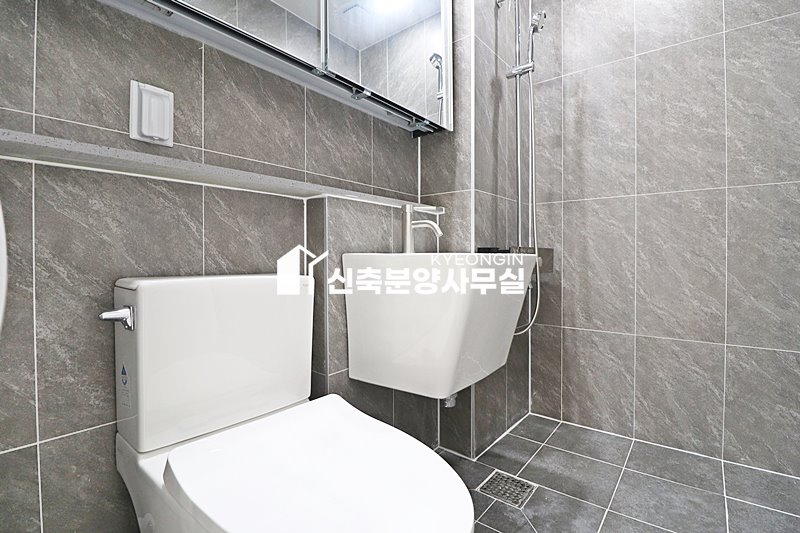 경기 안산상록구 부곡동 성현리첼 2차 [ 3룸 . 4룸 . 단독세대 Type ] 분양 매물번호 15900 사진 39