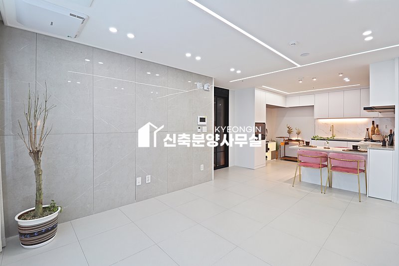 인천 미추홀구 숭의동 힘찬팰리스 [ 2룸 . 3룸 . 테라스 Type ] 분양 매물번호 15811 사진 23