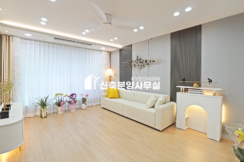경기 안산상록구 사동 금목센트레빌 37차 [ 2룸 . 3룸 . 테라스 . 복층 Type ] 분양 매물번호 15762 사진 1