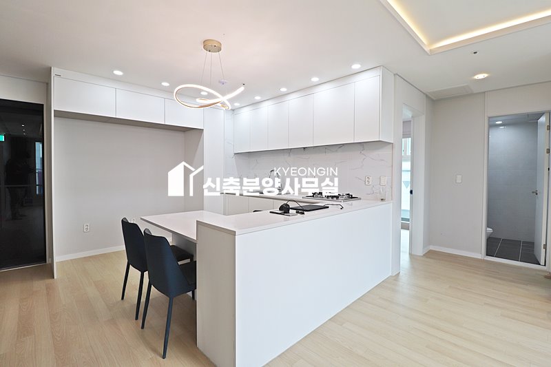 경기 안양만안구 안양동 파밀리아 [ 3룸 . 4룸 Type ] 분양 매물번호 15575 사진 10