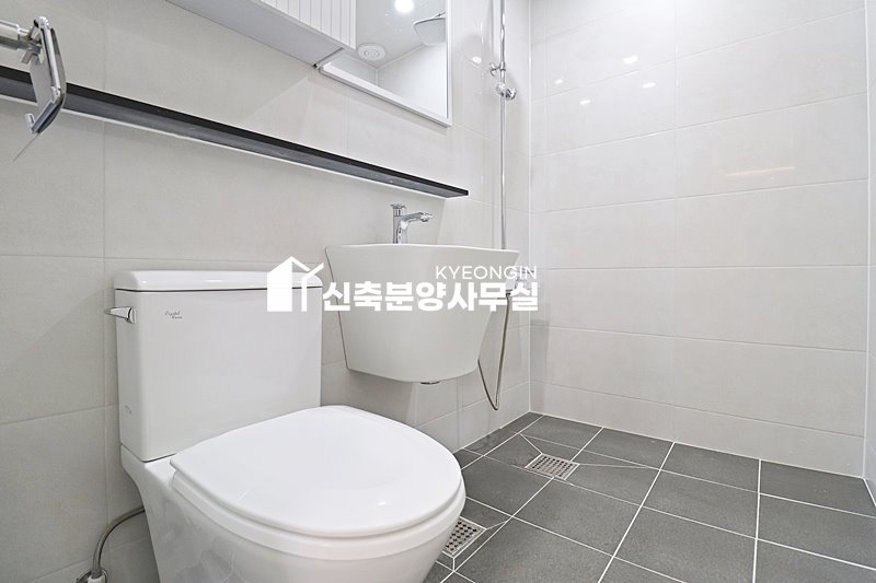 경기 안양만안구 안양동 파밀리아 [ 3룸 . 4룸 Type ] 분양 매물번호 15575 사진 19