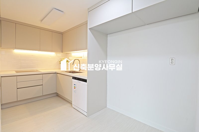 경기 안양만안구 안양동 로체그랑 [ 2룸 . 3룸 . 테라스 . 복층 Type ] 분양 매물번호 15574 사진 24