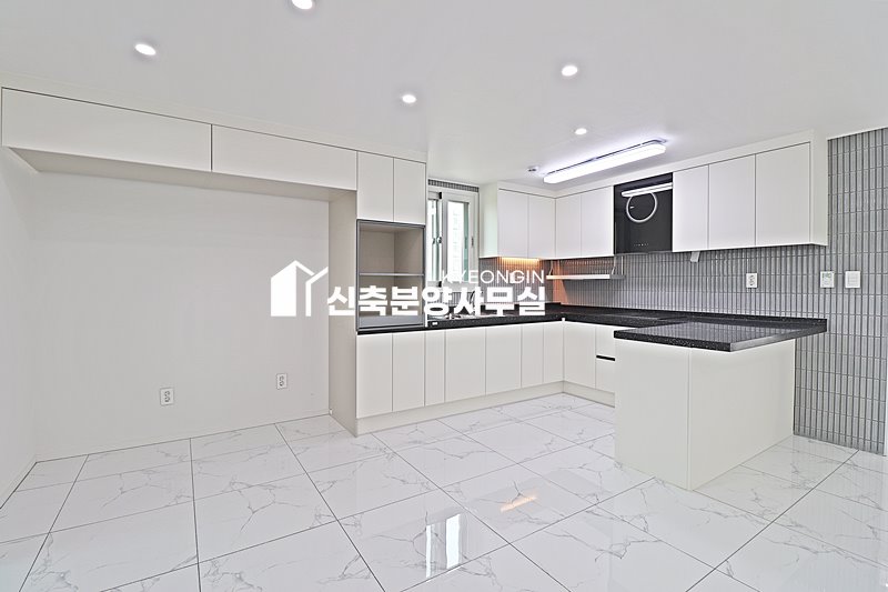 경기 화성만세구 우정읍 조암리 골든캐슬 [ 3룸 . 테라스 Type ] 분양 매물번호 15558 사진 9