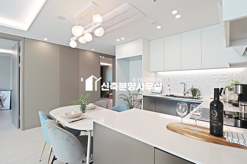 경기 수원장안구 연무동 서광교 파크뷰 [ 2룸 . 3룸 . 테라스 Type ] 분양 매물번호 15469 사진 9