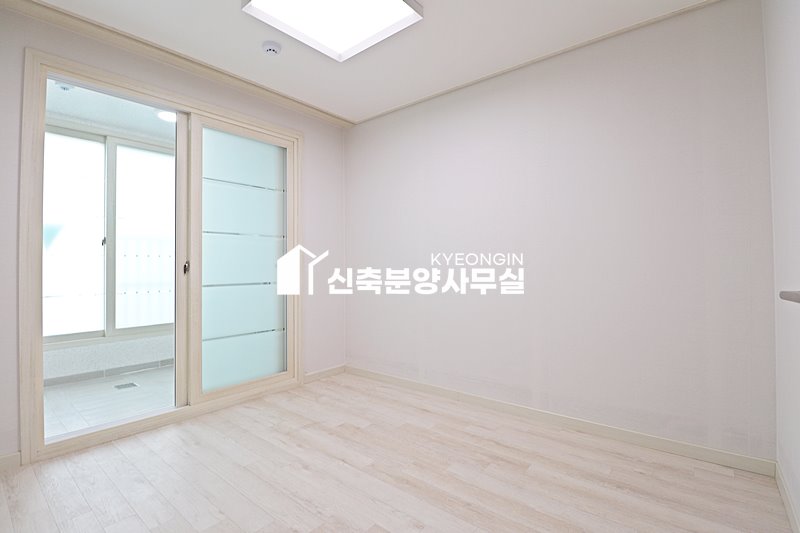 경기 수원권선구 세류동 세류파크빌 13차 [ 4룸 . 테라스 Type ] 분양 매물번호 15461 사진 12