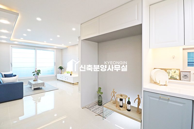 경기 수원권선구 서둔동 서둔센트로 [ 2룸 . 3룸 . 테라스 Type ] 분양 매물번호 15452 사진 1