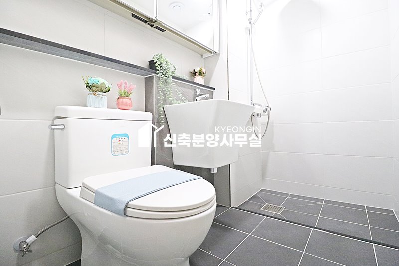 경기 수원권선구 서둔동 리치하우스 [ 2룸 . 3룸 . 테라스 Type ] 분양 매물번호 15447 사진 8