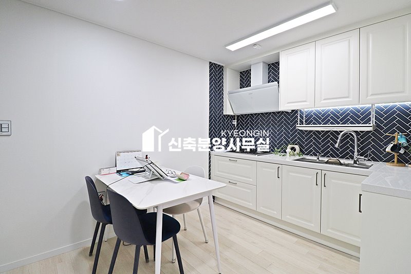 경기 수원권선구 서둔동 아크빌 [ 2룸 . 3룸 . 테라스 Type ] 분양 매물번호 15436 사진 9
