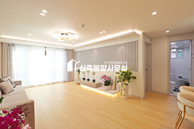 경기 의왕시 청계동 로체샤르빌 3차 [ 2룸 . 3룸 . 테라스 . 복층 Type ] 분양 매물번호 15313 사진 2