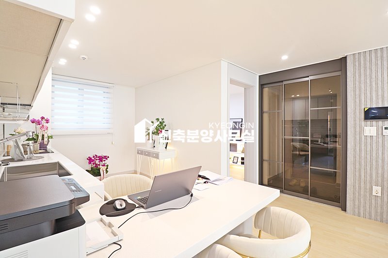 경기 의왕시 청계동 로체샤르빌 3차 [ 2룸 . 3룸 . 테라스 . 복층 Type ] 분양 매물번호 15313 사진 8