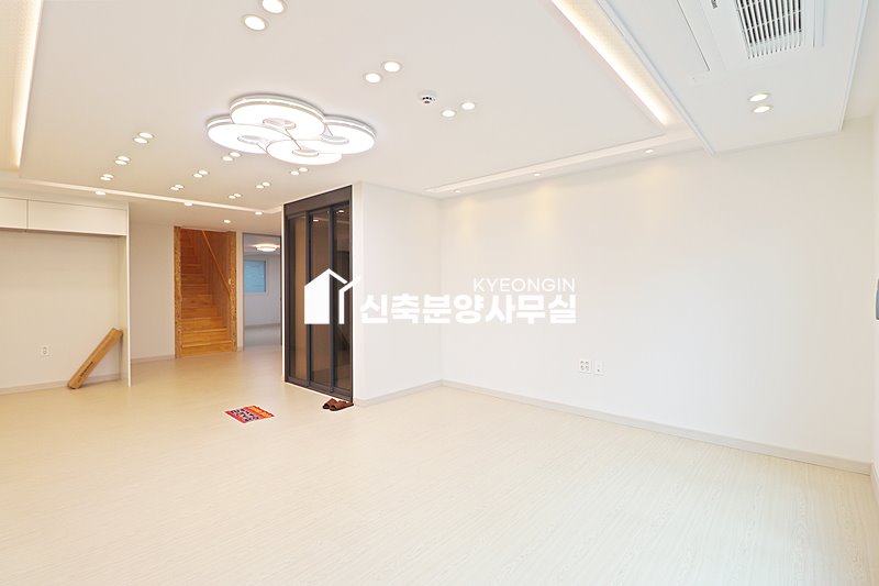 경기 안산단원구 원곡동 로얄캐슬 2차 [ 3룸 . 테라스 . 복층 . 단독세대 Type ] 분양 매물번호 15274 사진 28