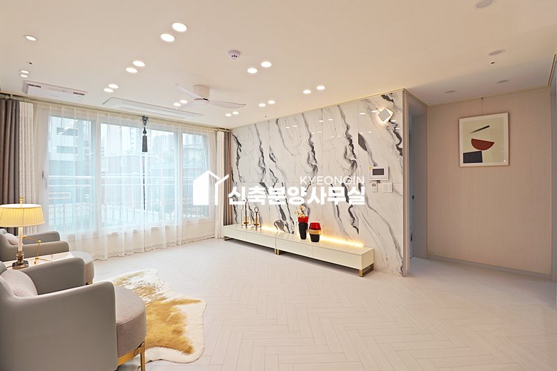 경기 안양만안구 안양동 로앤팰리스 [ 2룸 . 3룸 . 테라스 Type ] 분양 매물번호 15228 사진 2