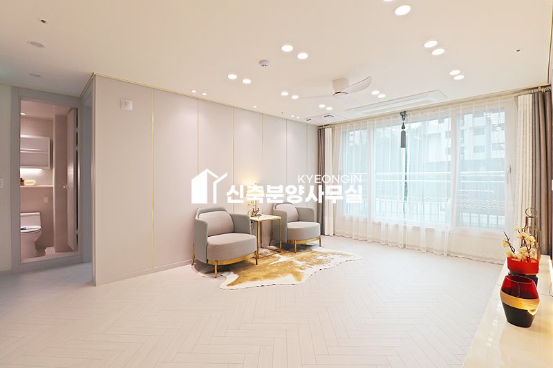 경기 안양만안구 안양동 로앤팰리스 [ 2룸 . 3룸 . 테라스 Type ] 분양 매물번호 15228 사진 4
