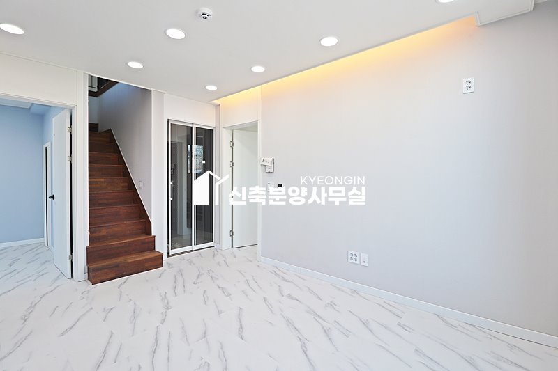 경기 고양덕양구 원흥동 아델라인 [ 2룸 . 3룸 . 테라스 . 복층 Type ] 분양 매물번호 14793 사진 4